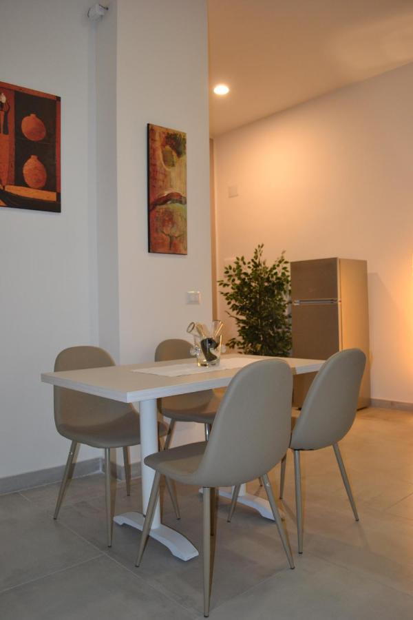 Questo Rinascimento Casa Brigitte Nápoly Kültér fotó